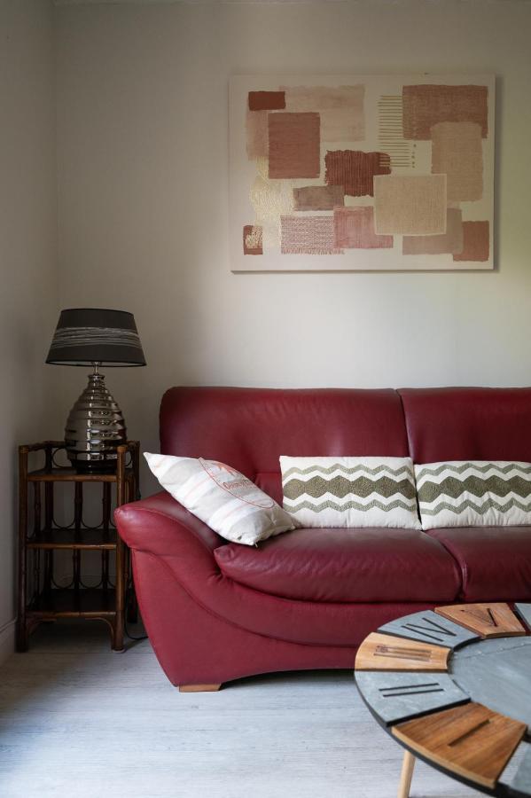 Ideal Couple Jacuzzi Et Jolie Cour Interieure Apartment